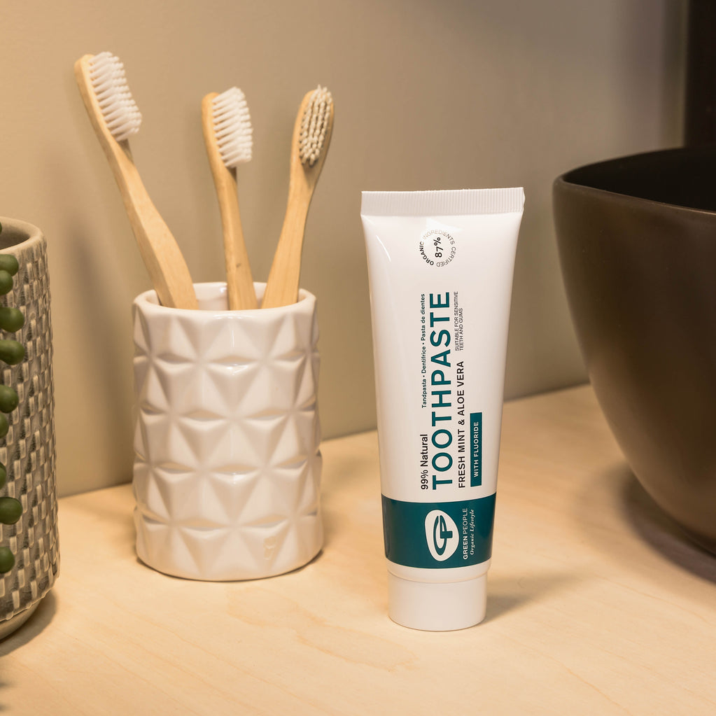 Fresh Time Toothpaste Natural Fresh Mint Toothpaste with Fluoride | Green People UK